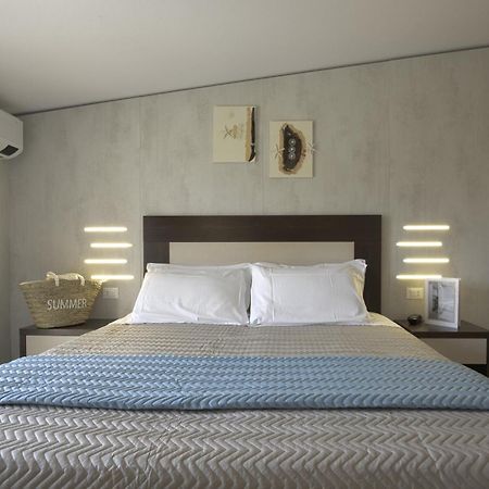 Hotel Ombretta Mare Rimini Buitenkant foto
